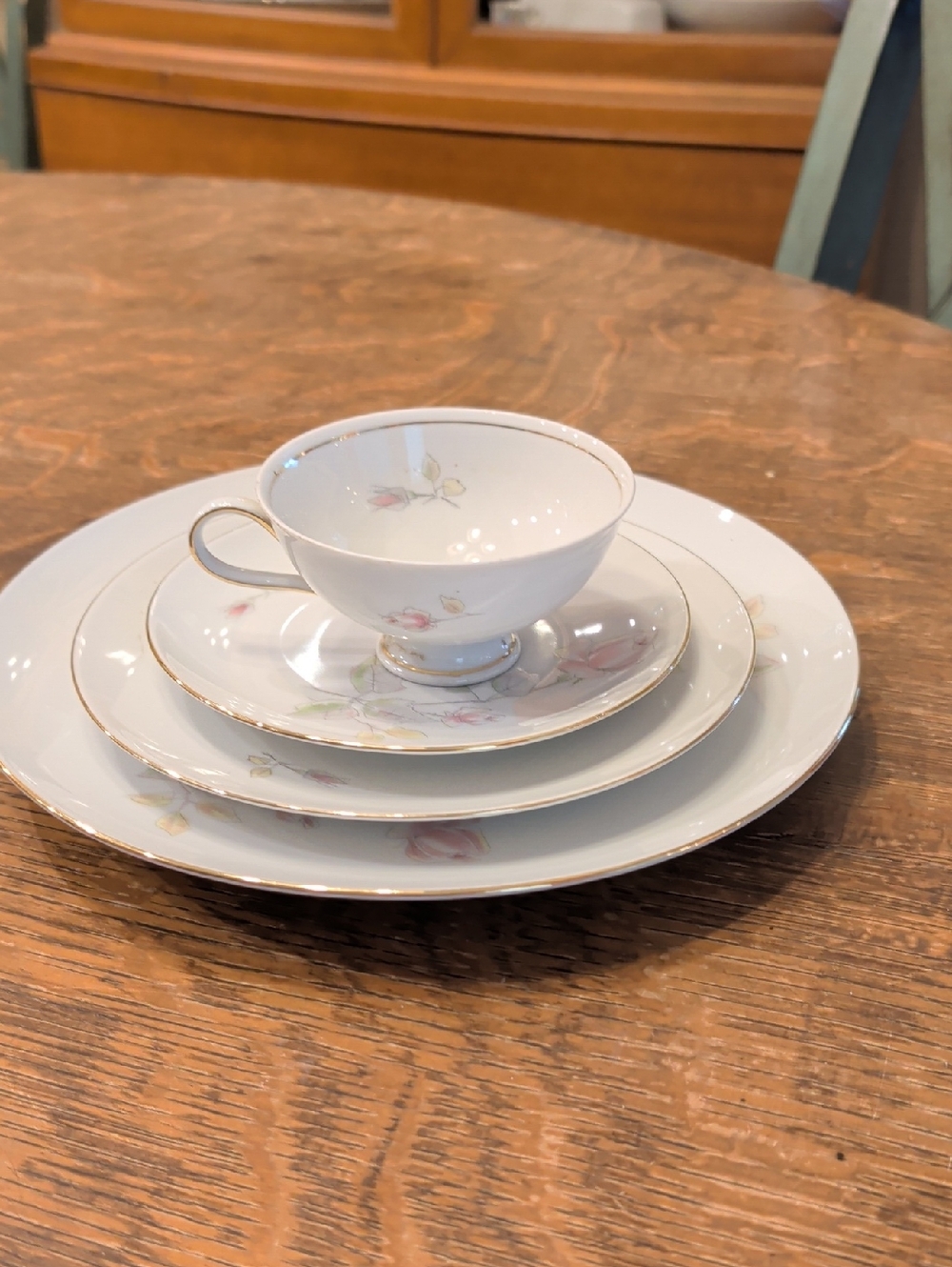 Vintage Cown Royal Wedding Rose Plate And Tea Cup Set